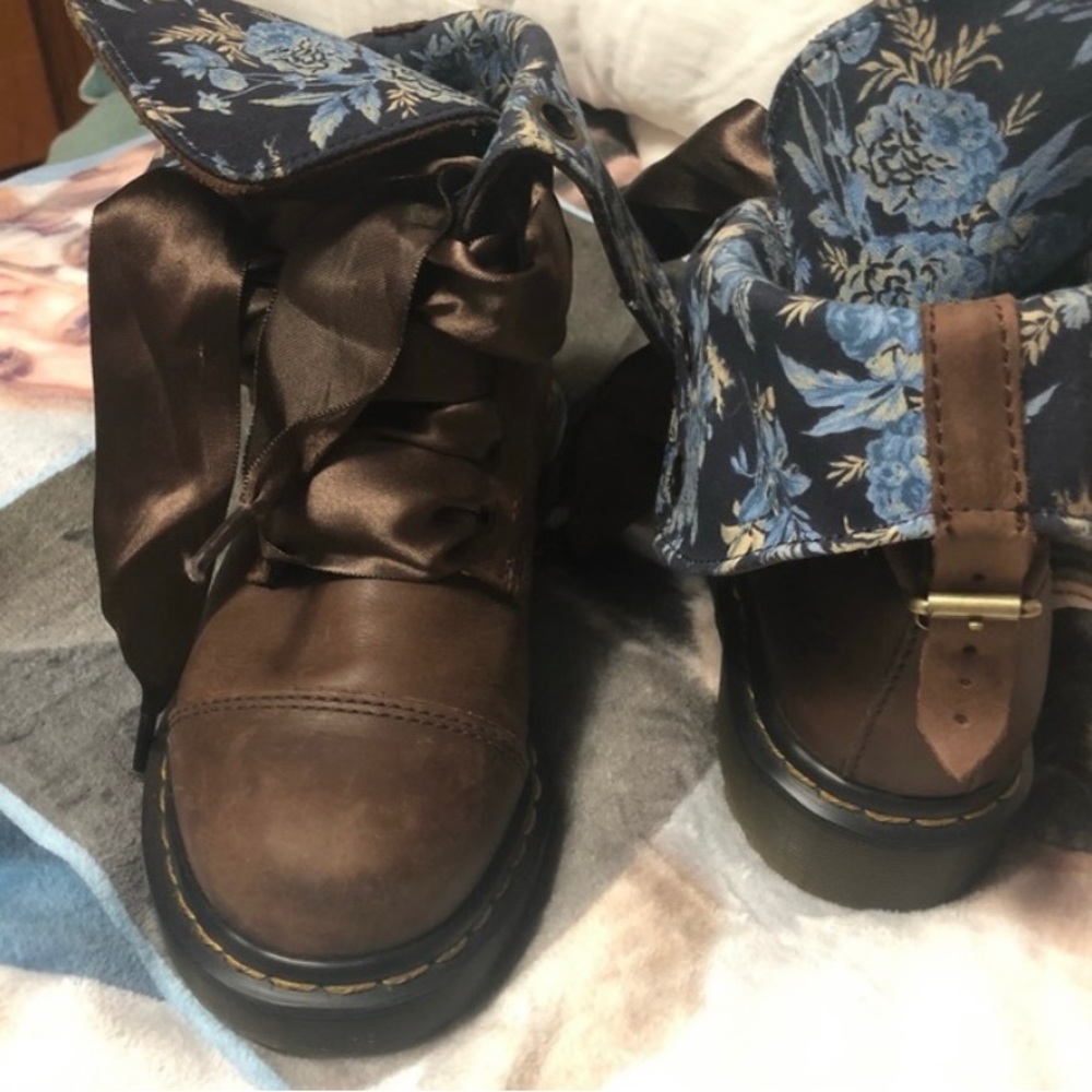 Doc marten boots